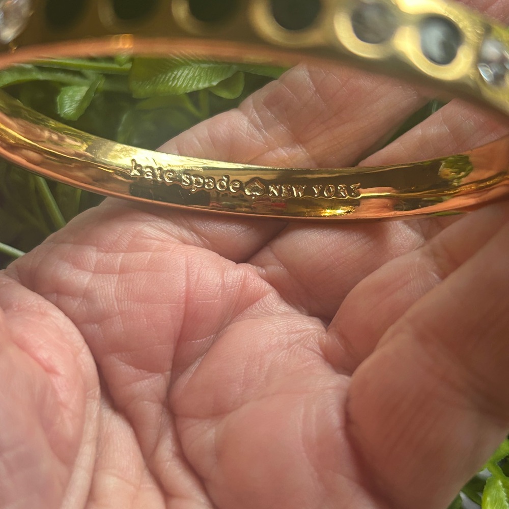 Kate Spade Bangle Bracelet SPOT the SPADE in original Pink Bag UNWORN - Picture 5 of 7